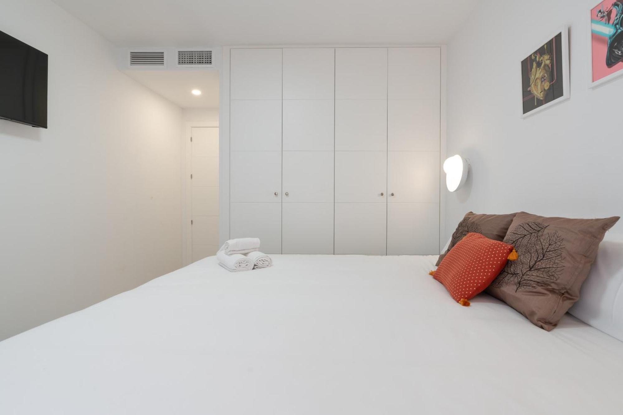 Sanctuary, By Cazul Apartment